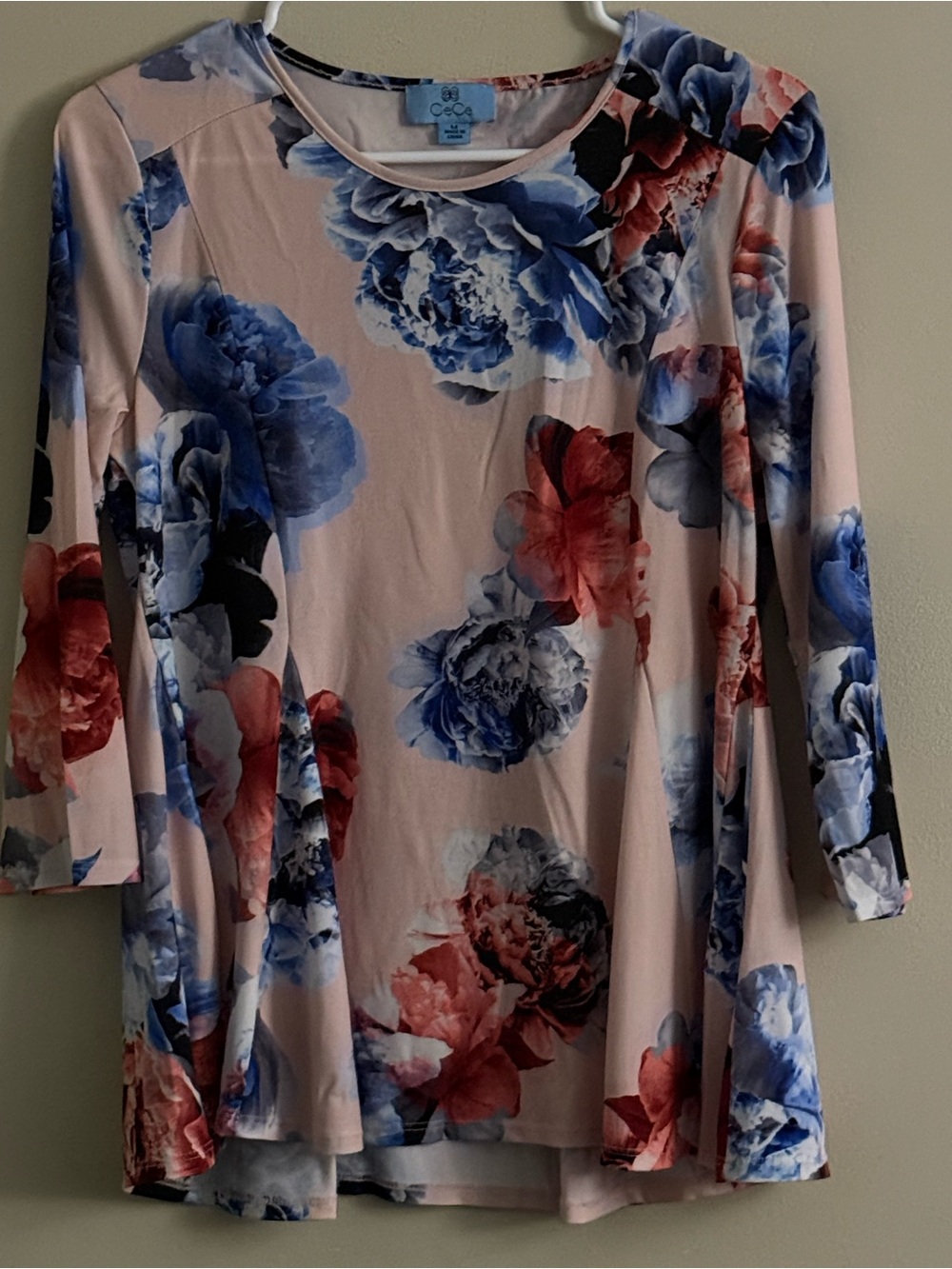 CeCe Pink Floral Long-Sleeve Scoop Neck Tee